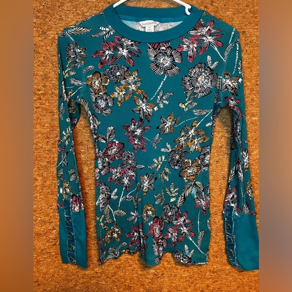 Sundance Tops - Sundance Floral Sketch Blue Flowers Size XS